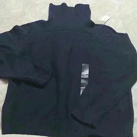 Banana Republic Pointelle Turtleneck Sweat… - Picture 8 of 8